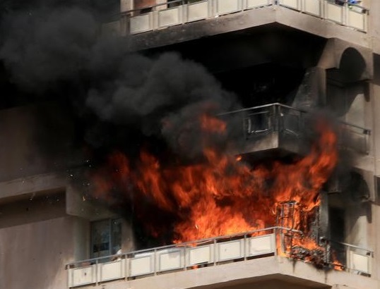 Fire destroyed lives of people in Mumbai